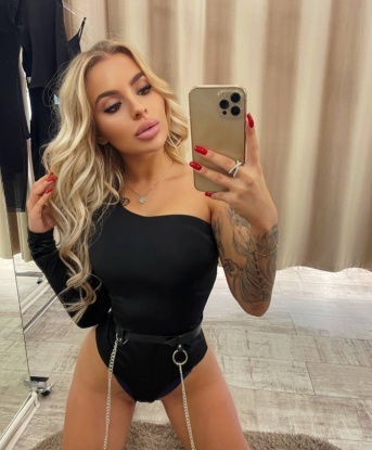 Каринушка, 22 года